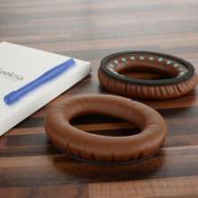 画像をギャラリービューアに読み込む, Geekria QuickFit イヤーパッド 互換性 パッド ボーズ Bose QuietComfort QC2, QC15, Around-Ear AE2, AE2i, AE2w ヘッドホンに対応 イヤパッド/イヤークッション/イヤーカップ ( プロテインレザー / 褐色 )