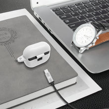 画像をギャラリービューアに読み込む, Geekria シリコン カバー 互換性 カバー JBL Tune 130NC TWS 対応 True Wireless Earbuds 充電ケース充電ケースカバー 外装カバー キーホルダーフック付き、充電ポートアクセス可能 (White)
