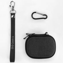 画像をギャラリービューアに読み込む, Geekria シールド イヤフォン ケース スカルキャンディSkullcandy EcoBuds Dime 2 Dime 3 Smokin' Buds 完全ワイヤレス イヤフォンと互換性あり、交換用ハードシェル トラベル キャリング バッグカラビナ クリップ付き (Grey)