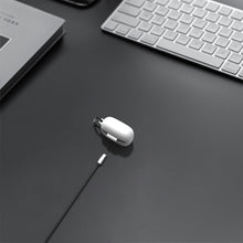 画像をギャラリービューアに読み込む, Geekria シリコン カバー 互換性 ジェイビーエル JBL Tune 230NC TWS 対応 True Wireless Earbuds 充電ケースカバー 外装カバー キーホルダーフック付き、充電ポートアクセス可能