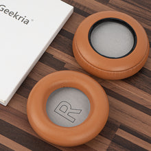 画像をギャラリービューアに読み込む, Geekria イヤーパッド Comfort 互換性 パッド グアンドオルフセン Bang & Olufsen Beoplay HX / H9 3rd ヘッドホンに対応 パッド イヤー / イヤーカップラムスキン (茶色)
