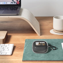 画像をギャラリービューアに読み込む, Geekriaシリコンカバー 互換性 カバージェイビーエル JBL Live Flex 3 対応 True Wireless Earbuds 充電ケースカバー 外装カバーキーホルダーフック付き、充電ポートアクセス可能 、フロントLED可視 (クリア)