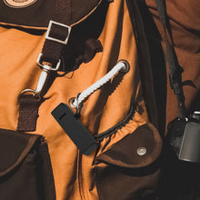画像をギャラリービューアに読み込む, Geekria シリコン カバー 互換性 カバー アンカー Anker Soundcore A30i 対応 True Wireless Earbuds 充電ケースカバー 外装カバー キーホルダーフック付き、充電ポートアクセス可能 (黒)