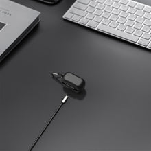 画像をギャラリービューアに読み込む, Geekria Silicone カバー ゼンハイザー Sennheiser CX 500BT と互換性のある True Wireless Earbuds 充電ケース カバー 充電ポートにアクセスするためのキーチェーン フック付き (Black)