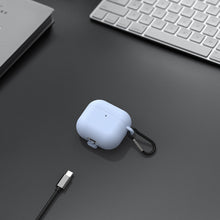 画像をギャラリービューアに読み込む, Geekria シリコン カバー 互換性 カバー アップル Apple AirPods 4 対応 True Wireless Earbuds 充電ケースカバー 外装カバー キーホルダーフック付き、充電ポートアクセス可能 (青)
