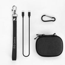画像をギャラリービューアに読み込む, Geekria Shield イヤホンケース、ビーツバイドクタードレ Beats Solo Buds、Beats Studio Buds True Wireless イヤホンに対応、交換用ハードシェル トラベル キャリーバッグ、カラビナ クリップ、USB-C 充電ケーブル付き (ダークグレー)