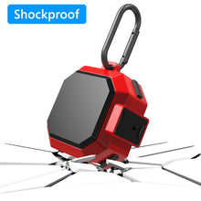 画像をギャラリービューアに読み込む, Geekria TPU カバー 互換性 カバー Samsung Galaxy Buds 2, Galaxy Buds Live, Galaxy Buds Pro 対応 True Wireless Earbuds 充電ケース充電ケースカバー 外装カバー キーホルダーフック付き、充電ポートアクセス可能 (Red)