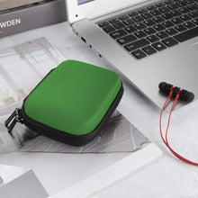 画像をギャラリービューアに読み込む, Geekria ケース Shield ヘッドホンケース 互換性 ハードケース 旅行用 ハードシェルケース ジャブラ Jabra, Polk, ゼンハイザー Sennheiser, スカルキャンディ Skullcandy, ソニー Sony に対応 収納ポーチ付属 (グリーン)