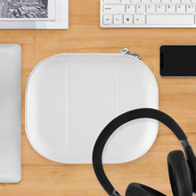 画像をギャラリービューアに読み込む, Geekria ケース Sheild ヘッドホンケース 互換性 ハードケース 旅行用 ハードシェルケース ジェイビーエル JBL TUNE 770NC/Tour ONE/TUNE 750/Tune 720BT/Live 770NC/Live 650 BTNC/Live 500BT/E65BTNC/TUNE 760NC/TUNE 570BT/TUNE500BT に対応 収納ポーチ付き (ホワイト)