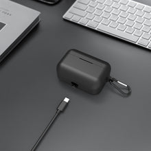 画像をギャラリービューアに読み込む, Geekria シリコン カバー 互換性 カバー JBL LIVE 300 対応 True Wireless Earbuds 充電ケース充電ケースカバー 外装カバー キーホルダーフック付き 充電ポートアクセス可能 (Black)