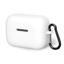 画像をギャラリービューアに読み込む, Geekria シリコン カバー 互換性 カバー Soundcore by アンカー Anker AeroClip 対応 True Wireless Earbuds 充電ケースカバー 外装カバー キーホルダーフック付き、充電ポートアクセス可能 (白)
