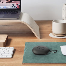 画像をギャラリービューアに読み込む, Geekria シリコンカバー互換性 カバーサムスン SAMSUNG Galaxy Buds+ Plus 対応 True Wireless Earbuds 充電ケースカバー 外装カバーキーホルダーフック付き、充電ポートアクセス可能、フロントLED可視