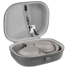 画像をギャラリービューアに読み込む, Geekria ケース Shield ヘッドホンケース 互換性 ハードケース 旅行用 ハードシェルケース ソニー SONY WH1000XM4, WH1000XM3, WH1000XM2, WH-XB900N, MDR-1000X に対応 収納ポーチ付属 (グレー)