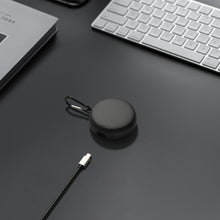 画像をギャラリービューアに読み込む, Geekria シリコン カバー 互換性 カバー Soundcore by アンカー Anker Sleep A10 対応 True Wireless Earbuds 充電ケースカバー 外装カバー キーホルダーフック付き (黒)