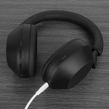 画像をギャラリービューアに読み込む, Geekria 充電ケーブル 互換性 Type-C 充電コード USB-C to USB-C オーディオテクニカ Audio-Technica ATH-WS330BT ボーズ Bose QuietComfort 45, JLab Go Lux ANC, ビーアンドダブリュ B&W Px7 Px8 に対応 (白/30cm)