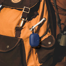 画像をギャラリービューアに読み込む, Geekria シリコンカバー 互換性カバービーアンドダブリュ B&W Pi8 対応 True Wireless Earbuds 充電ケースカバー 外装カバー キーホルダーフック付き、充電ポートアクセス可能 (青)