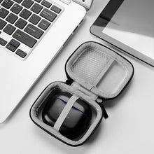 画像をギャラリービューアに読み込む, Geekria シールド イヤフォン ケースジェイビーエル JBL Tour Pro 3, Tune 120TWS 対応 Wave Buds トゥルー ワイヤレス イヤフォン 交換用ハードシェル トラベル キャリング バッグ カラビナ クリップ付き (グレー)