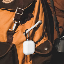 画像をギャラリービューアに読み込む, Geekria シリコン カバー 互換性 カバー アップル Apple AirPods 4 対応 True Wireless Earbuds 充電ケースカバー 外装カバー キーホルダーフック付き、充電ポートアクセス可能 (白)