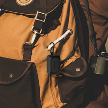 画像をギャラリービューアに読み込む, Geekria シリコンカバー 互換性カバージャブラ Jabra Elite 3 Elite 4 対応 True Wireless Earbuds 充電ケースカバー 外装カバー キーホルダーフック付き、充電ポートアクセス可能(黒)