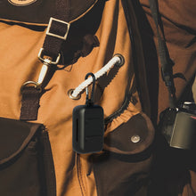 画像をギャラリービューアに読み込む, Geekria シリコンカバー 互換性カバースカルキャンディ Skullcandy DIME/2 対応 True Wireless Earbuds 充電ケースカバー 外装カバー キーホルダーフック付き、充電ポートアクセス可能(黒)