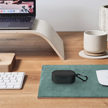 画像をギャラリービューアに読み込む, Geekria シリコンカバー 互換性カバーデノン Denon PerL 対応 True Wireless Earbuds 充電ケースカバー 外装カバーキーホルダーフック付き充電ポートアクセス可能フロントLED可視(黒)