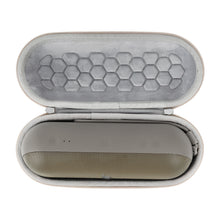 画像をギャラリービューアに読み込む, Geekria ケース Shield スピーカーケース 互換性 ハードケース 旅行用 ハードシェルケースビーツバイドクタードレ Beats Pill に対応 収納ポーチ付き (金)