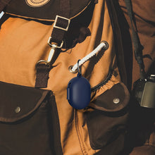 画像をギャラリービューアに読み込む, Geekriaシリコンカバー 互換性 カバーボーズ Bose New QuietComfort 対応 True Wireless Earbuds 充電ケースカバー 外装カバーキーホルダーフック付き、充電ポートアクセス可能、フロントLED可視 (青)