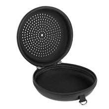 画像をギャラリービューアに読み込む, Geekria EVA スピーカーケース カバー 互換性カバー グアンドオルフセン Bang & Olufsen Beosound A1、Beoplay A1 に 対応 保護用の防水Bluetoothスピーカーケース、キーホルダーフック付き (Black)