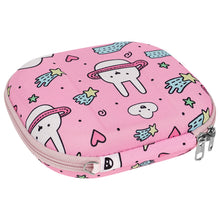 画像をギャラリービューアに読み込む, Geekria ケース Sheild ヘッドホンケース 互換性 ハードケース 旅行用 ハードシェルケース ジェイビーエル JBL Tune 510BT, Tune 660NC, Tune 560BT, Tune 520 BT, Tune 500BT, Jr 310BT, Live 460NC, E45BT に対応 収納ポーチ付き (ピンク)