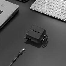 画像をギャラリービューアに読み込む, Geekria シリコンカバー 互換性カバースカルキャンディ Skullcandy Mod 対応 True Wireless Earbuds 充電ケースカバー 外装カバー キーホルダーフック付き、充電ポートアクセス可能(黒)