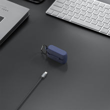 画像をギャラリービューアに読み込む, Geekria シリコンケース Jabra ELITE 5 True Wireless Earbuds 充電ケースカバー 充電ポートにアクセスするためのキーチェーンフック付き