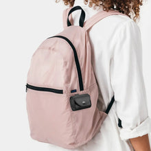 画像をギャラリービューアに読み込む, Geekria レザー カバー 互換性 カバーアップル Apple AirPods 4, AirPods Pro 2, AirPods Pro, AirPods 3, AirPods 2 対応 True Wireless Earbuds ケースカバー 外装カバー 充電ポートアクセス可能 (Black)