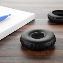 画像をギャラリービューアに読み込む, Geekria イヤーパッド QuickFit 互換性 パッド アーカーゲー AKG Y40 Y45 Y45BT ヘッドホンに対応 パッド イヤー / イヤーカップ ( プロテインレザー / ブラック )