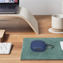 画像をギャラリービューアに読み込む, Geekria シリコンカバー 互換性 カバーアンカー Anker Soundcore Liberty 4 Pro 対応 True Wireless Earbuds 充電ケース充電ケースカバー 外装カバーキーホルダーフック付き、充電ポートアクセス可能、フロントLED可視 (青)