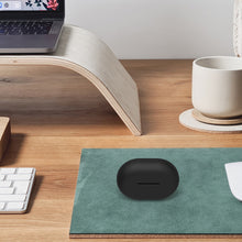 画像をギャラリービューアに読み込む, Geekria シリコン カバー 互換性 カバー HUAWEI Freebuds Pro 対応 True Wireless Earbuds 充電ケース充電ケースカバー 外装カバーフロントLED可視 、充電ポートアクセス可能 (Black)