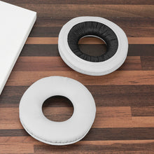 画像をギャラリービューアに読み込む, Geekria イヤーパッド QuickFit 互換性 パッド ソニー Sony MDR-V150 V200 V250 V300 V400 ZX100 ZX110 ZX110NC ZX220BT ZX300 ZX310 ZX330BT ヘッドホンに対応 パッド イヤークッション / イヤーカップ (プロテインレザー / グレー )