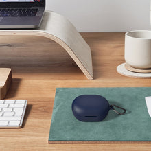 画像をギャラリービューアに読み込む, Geekriaシリコンカバー 互換性 カバーボーズ Bose New QuietComfort 対応 True Wireless Earbuds 充電ケースカバー 外装カバーキーホルダーフック付き、充電ポートアクセス可能、フロントLED可視 (青)
