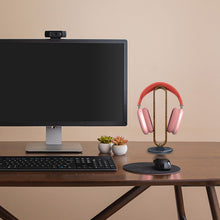 画像をギャラリービューアに読み込む, Geekria ヘッドホンスタンド 木製| アルミニウム合金 オーバーイヤーヘッドホン、ゲームヘッドセット用の ホルダー, デスクディスプレイハンガー頑丈なヘビーベースソニー Sony, ボーズ Bose, シュア Shure, ジャブラ Jabra, ジェイビーエル JBL, アーカーゲー AKG と互換性(くるみ)