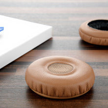 画像をギャラリービューアに読み込む, Geekria イヤーパッド QuickFit 互換性 パッド アーカーゲー AKG Y40, Y45, Y45BT ヘッドホンに対応 パッド イヤー / イヤーカップ (プロテインレザー / 褐色 )