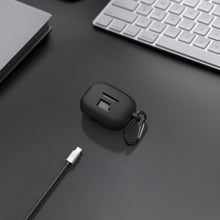 画像をギャラリービューアに読み込む, Geekria シリコンカバー 互換性 カバー ジェイビーエル JBL Vibe Beam 対応 True Wireless Earbuds 充電ケースカバー 外装カバー キーホルダーフック付き、充電ポートアクセス可能 (黒)