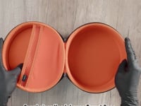 ギャラリービューアGeekria ケース Sheild ヘッドホンケース 互換性 ハードケース 旅行用 ハードシェルケース ゼンハイザー Sennheiser HD650, HD600, HD598, HD558, HD518, HD280 Pro に対応 収納ポーチ付き (ダークグレー)に読み込んでビデオを見る
