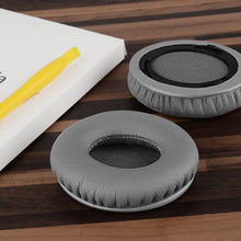 画像をギャラリービューアに読み込む, Geekria QuickFit イヤーパッド 互換性 パッド Beats SoloHD On-Ear ヘッドホンに対応 イヤパッド/イヤークッション/イヤーカップ ( プロテインレザー / グレー )