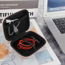 画像をギャラリービューアに読み込む, Geekria UltraShell ケース 交換用 1MORE, Anker, Edifier, Mpow, TCL ヘッドホンに対応 交換 保護 用の ハードケース ハードシェルトラベルキャリングバッグ アクセサリー用のスペースがあり (ローズゴールド)