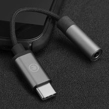 画像をギャラリービューアに読み込む, Geekria USB Type C → 3.5mm オーディオ変換ケーブル USB-C to 3.5mm メス 高耐久ナイロン ヘッドフォン ジャック アダプタイヤーホン 変換 コード ヘッドフォン ジャック アダプタイヤーホン 変換 コード Sony Xperia, Huawei, Sharp Aquos, HTC U11, ASUS, Samsung, Google Pixel 2/2XL MacPro Air 等に用 12cm