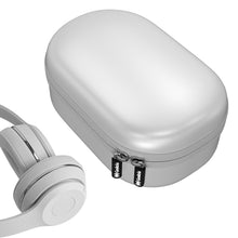 画像をギャラリービューアに読み込む, Geekria UltraShell ケース 互換性あ Beats Solo Pro, Solo3.0, Solo2.0, SoloHD ヘッドホンに対応 交換 保護 用のハードケース ハードシェルトラベルキャリングバッグ アクセサリー用のスペースがあり (シルバー)