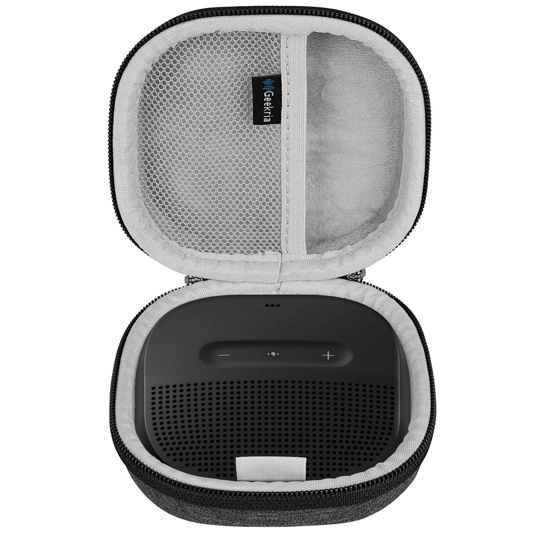 Geekria スピーカー保護ケースボーズ Bose SoundLink Micro に対応ケースカバー 交換用ハードシェルスピーカー収納バッグ ポータブルスピーカー保護キャリングケース 充電ケーブル収納ポケット付き (グレー)