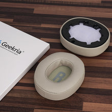 画像をギャラリービューアに読み込む, Geekria イヤーパッド QuickFit 互換性 パッドジェイビーエル JBL Tune 700BT/ 750BTNC/ 710BT/ 720BT/ 760NC/ 770NC Wireless ヘッドホンに対応 パッド イヤー / イヤーカップ プロテインレザー (金)
