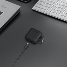 画像をギャラリービューアに読み込む, Geekria シリコン カバー 互換性 カバー TOZO T6 対応 True Wireless Earbuds 充電ケース充電ケースカバー 外装カバー キーホルダーフック付き、充電ポートアクセス可能
