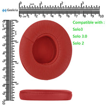 画像をギャラリービューアに読み込む, Geekria QuickFit イヤーパッド 互換性 パッド ビーツバイドクタードレ Beats Solo 3, Solo 3.0 Wireless (A1796) ヘッドホンに対応 イヤパッド/イヤークッション/イヤーカップ (プロテインレザー / 赤)
