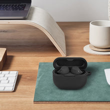 画像をギャラリービューアに読み込む, Geekria シリコンカバー 互換性カバージャブラ Jabra Elite 8 Active, Elite 8 Active Gen 2 対応 True Wireless Earbuds 充電ケースカバー 外装カバー キーホルダーフック付き、充電ポートアクセス可能（黒）
